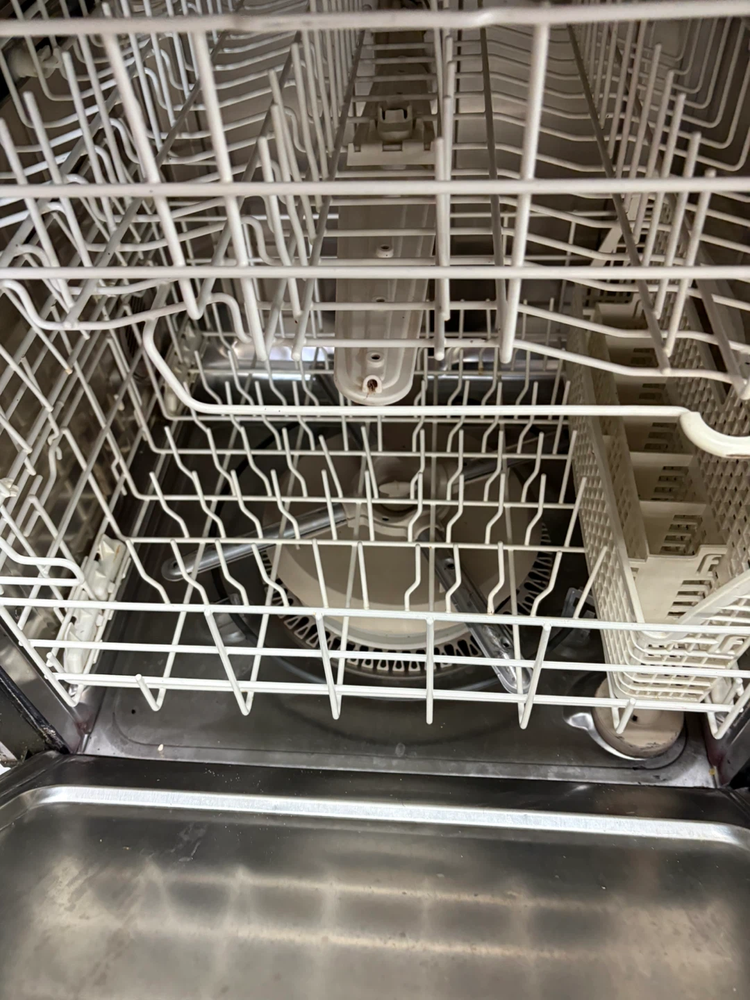 KitchenAid Dishwasher - photo 4