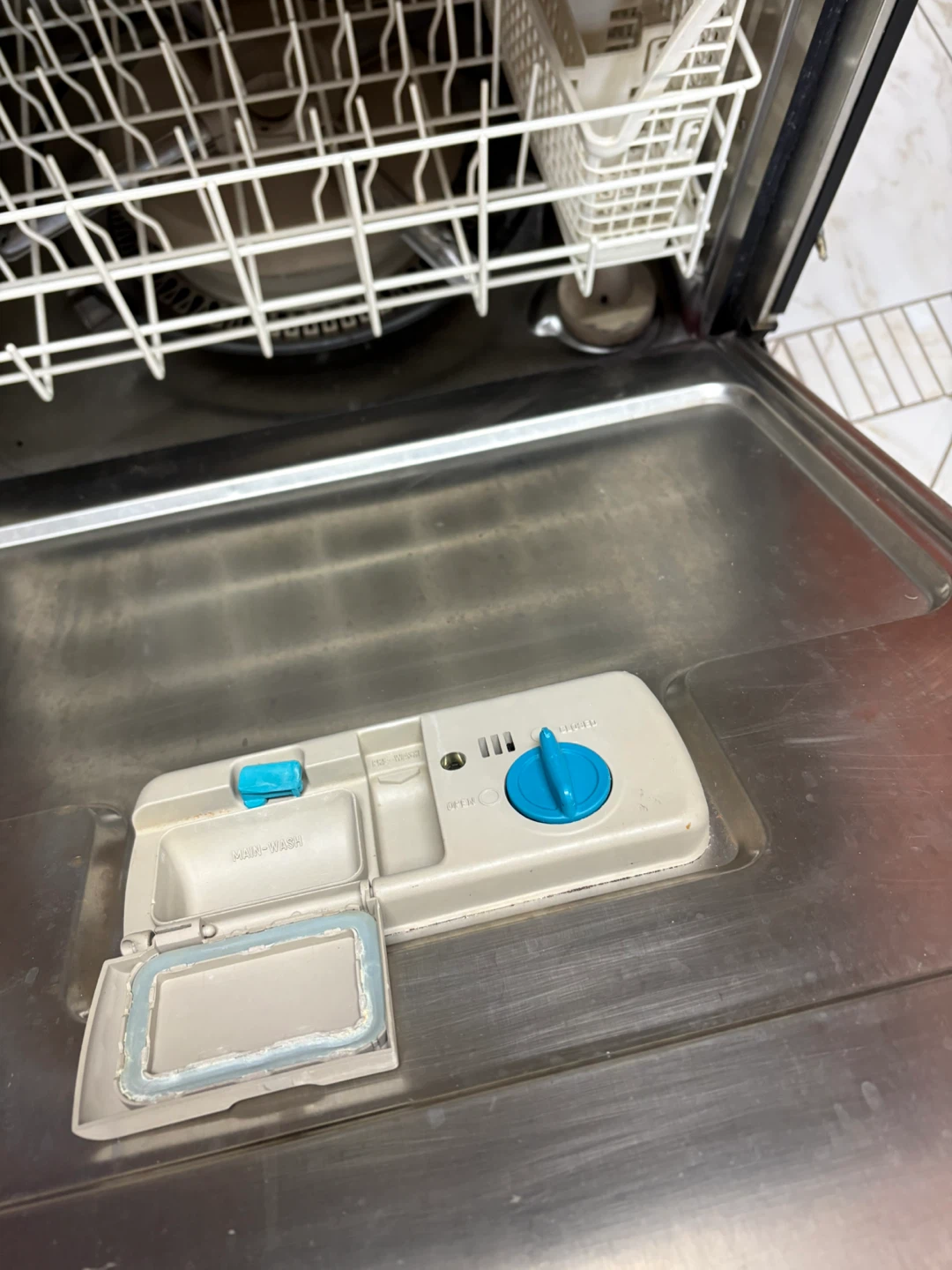 KitchenAid Dishwasher - photo 2
