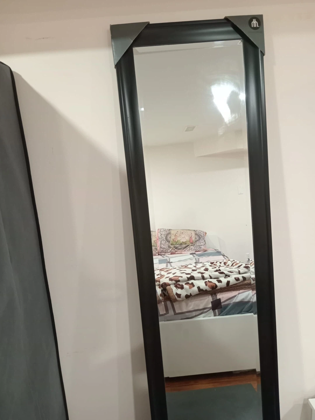Black Full-Length Mirror and dressing Table - photo 2