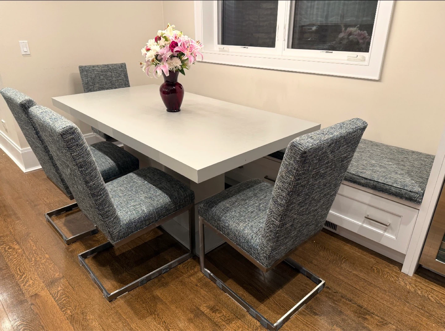 Modern Dining Table and Chairs Set