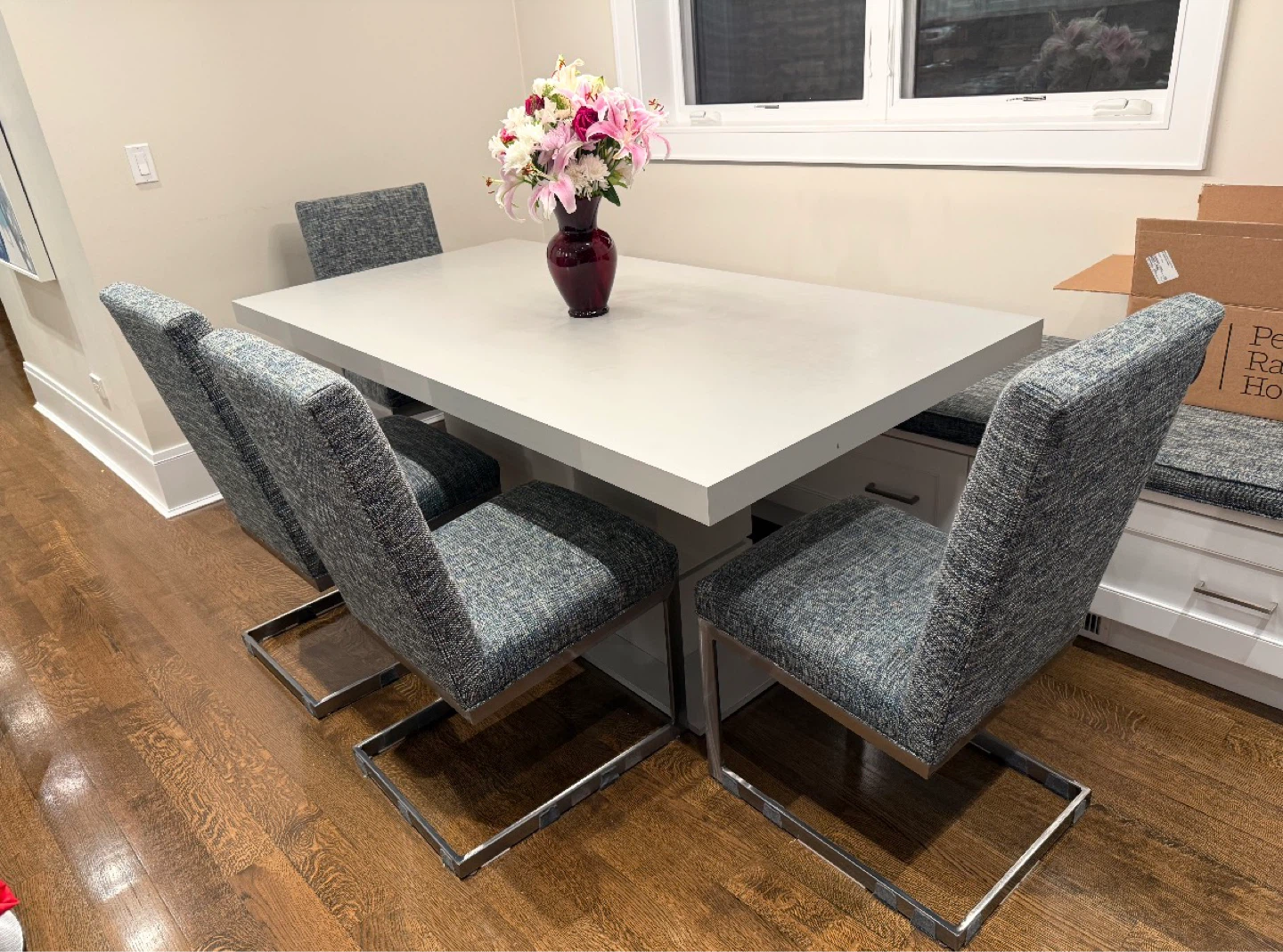 Modern Dining Table and Chairs Set - photo 2