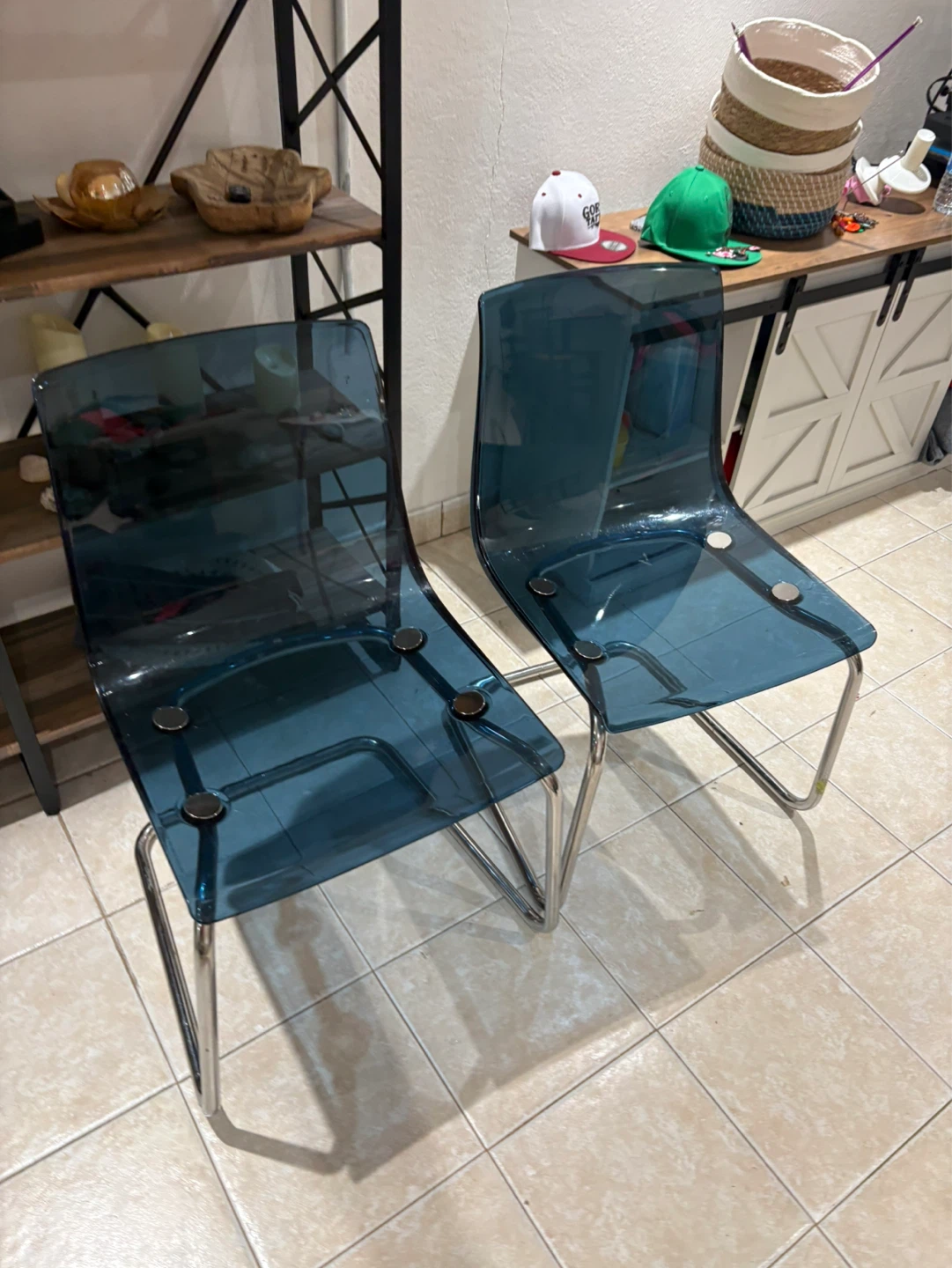 Set of 2 Blue Transparent Acrylic Chairs with Chrome Legs - photo 2