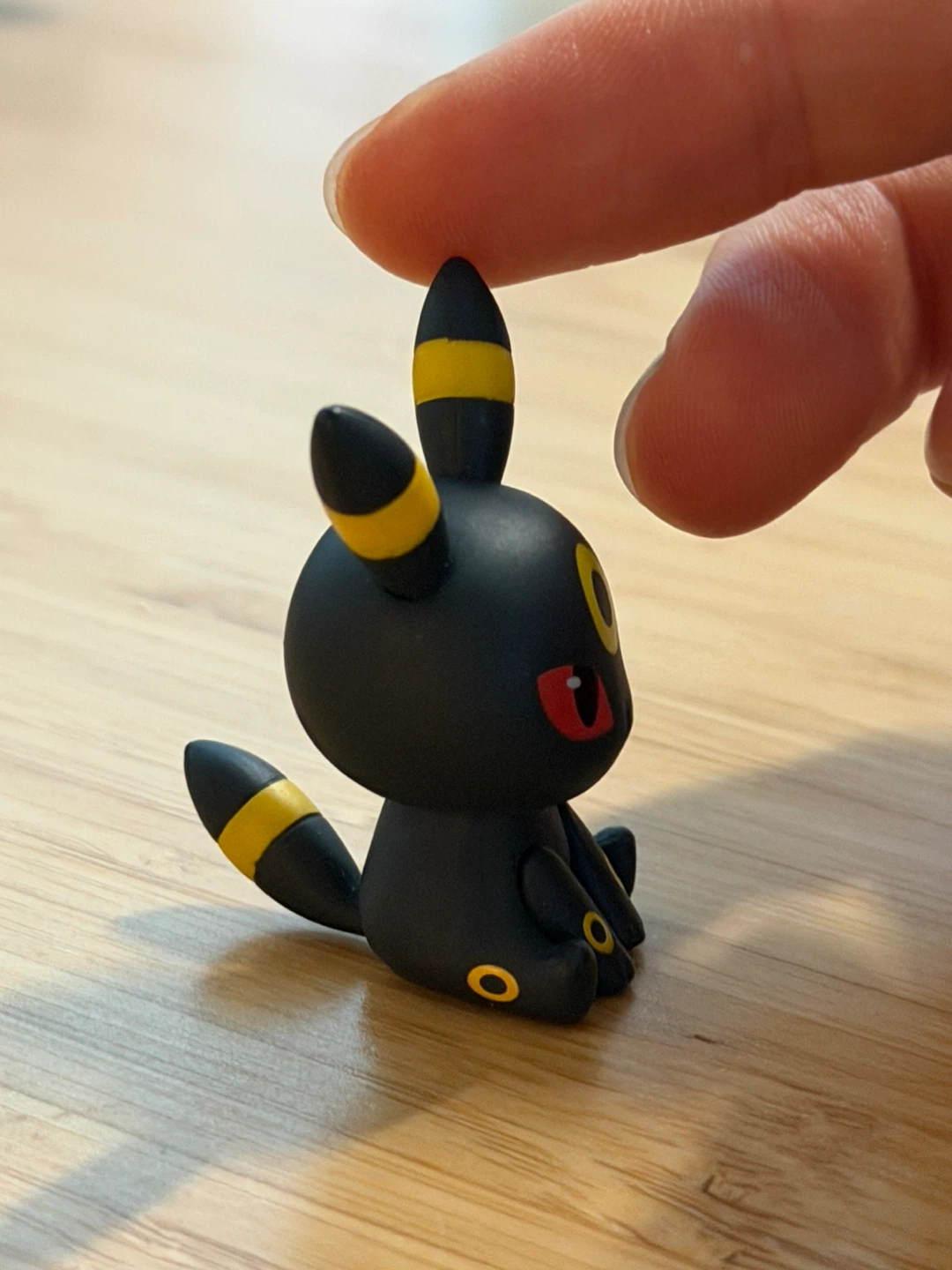 Pokemon Umbreon Figure from Pokémon centre - photo 2