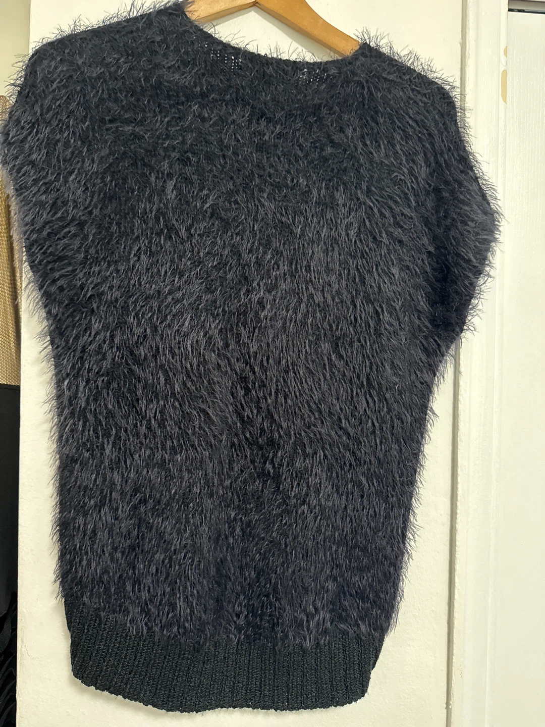 Anna Bella Women's Charcoal Grey Fuzzy Knit Vest Size S - photo 3