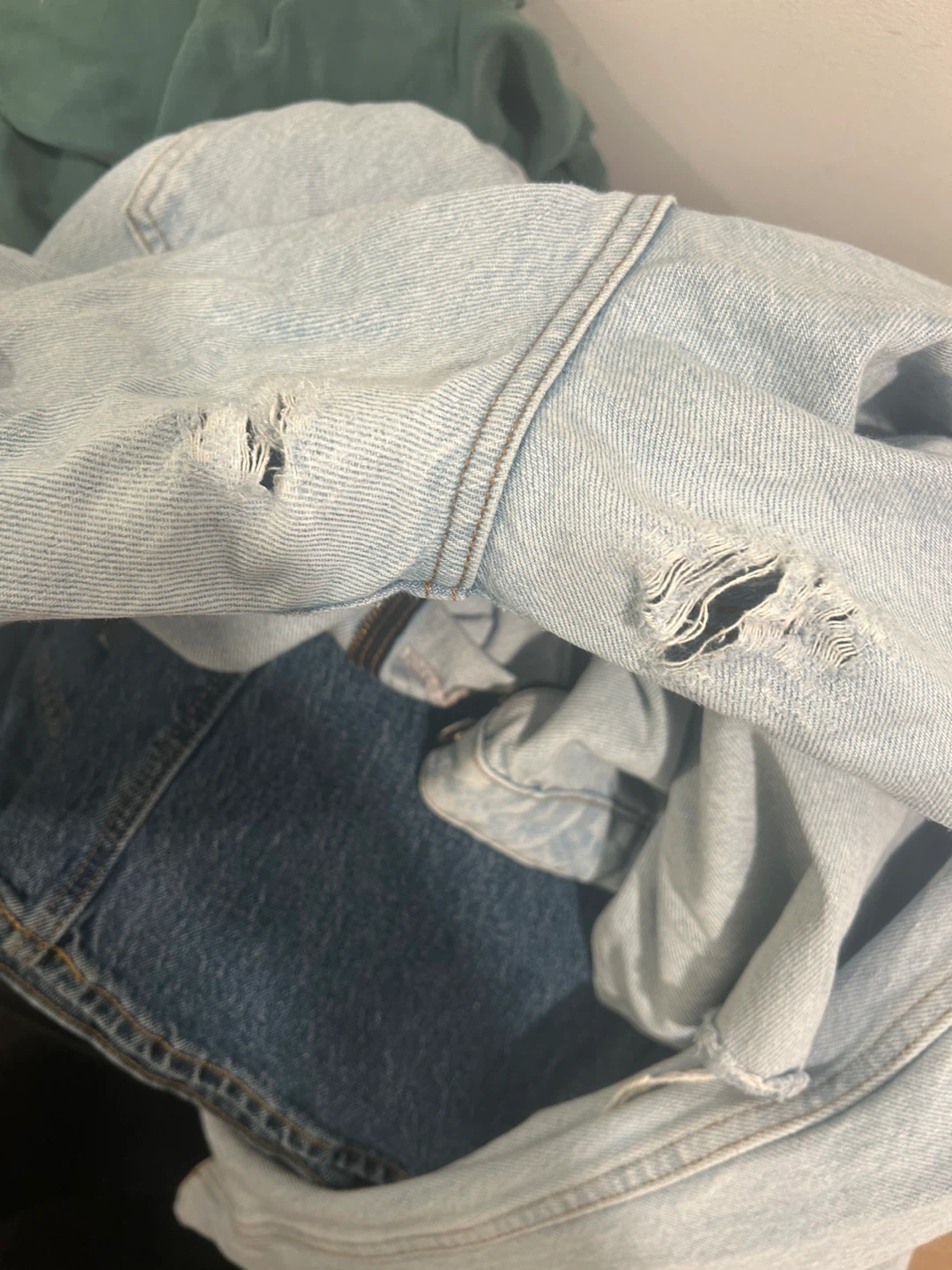 Free damaged jeans size 16 and 18 - photo 3