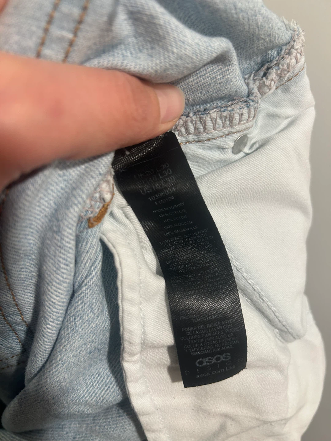 Free damaged jeans size 16 and 18 - photo 2