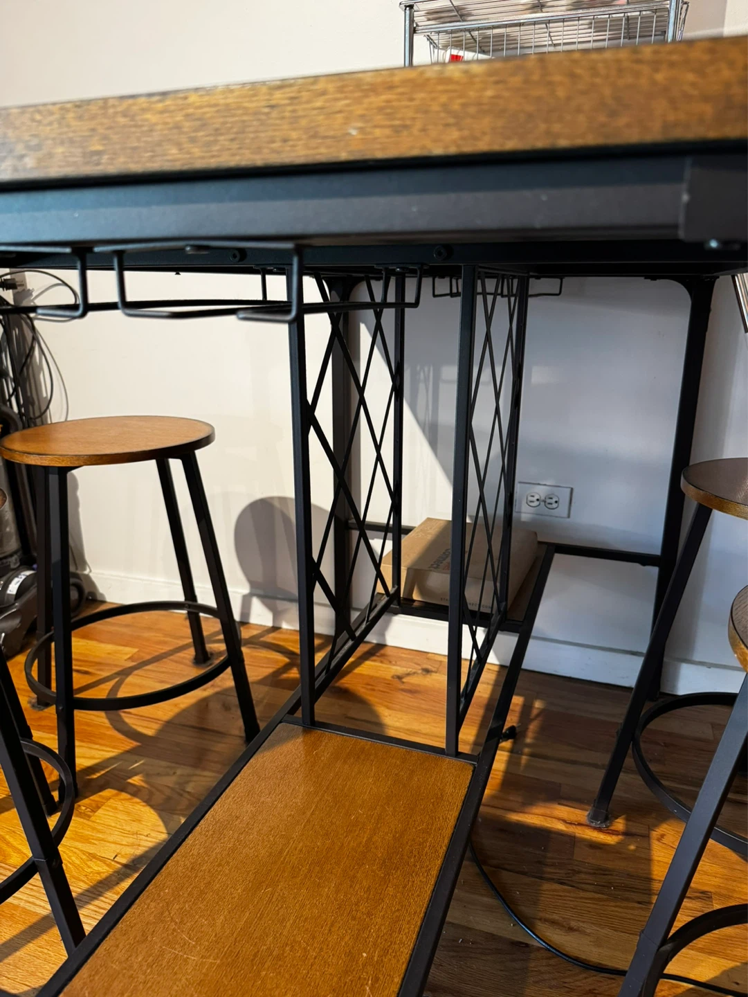 Wood and Metal Bar Table with 4 Stools - photo 5