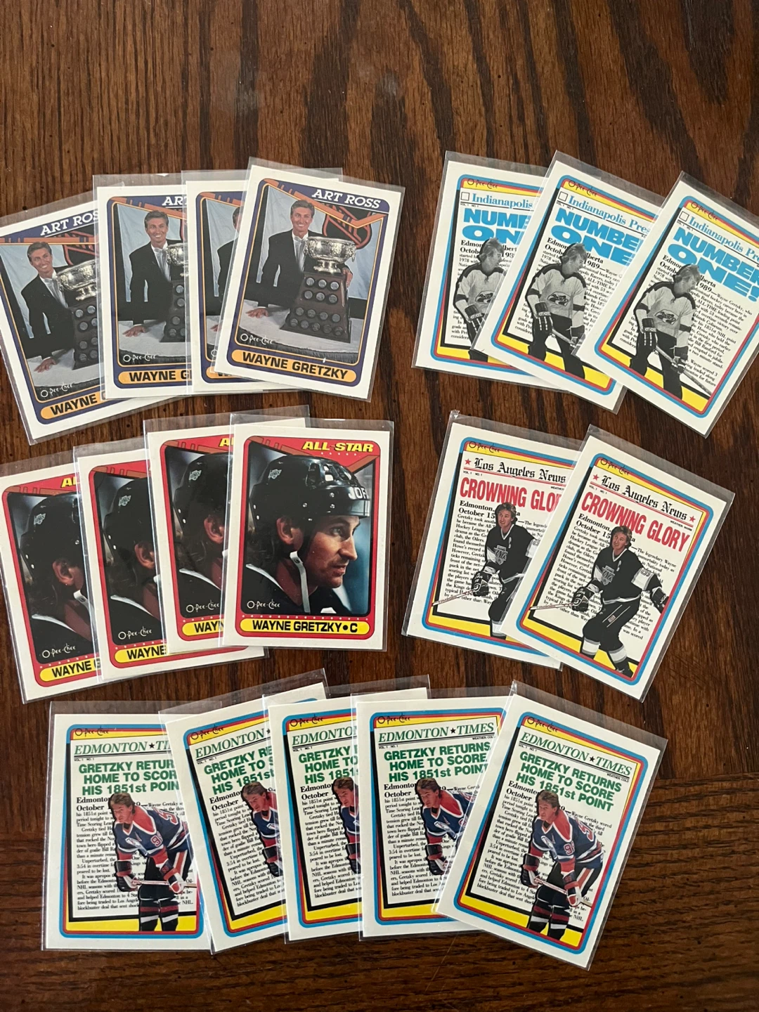 Collection of Wayne Gretzky Hockey Cards