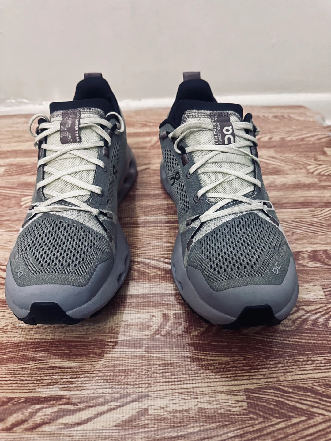 On Cloudsurfer Trail Running Shoes - Grey/Cream Size 10.5 W/ 9M