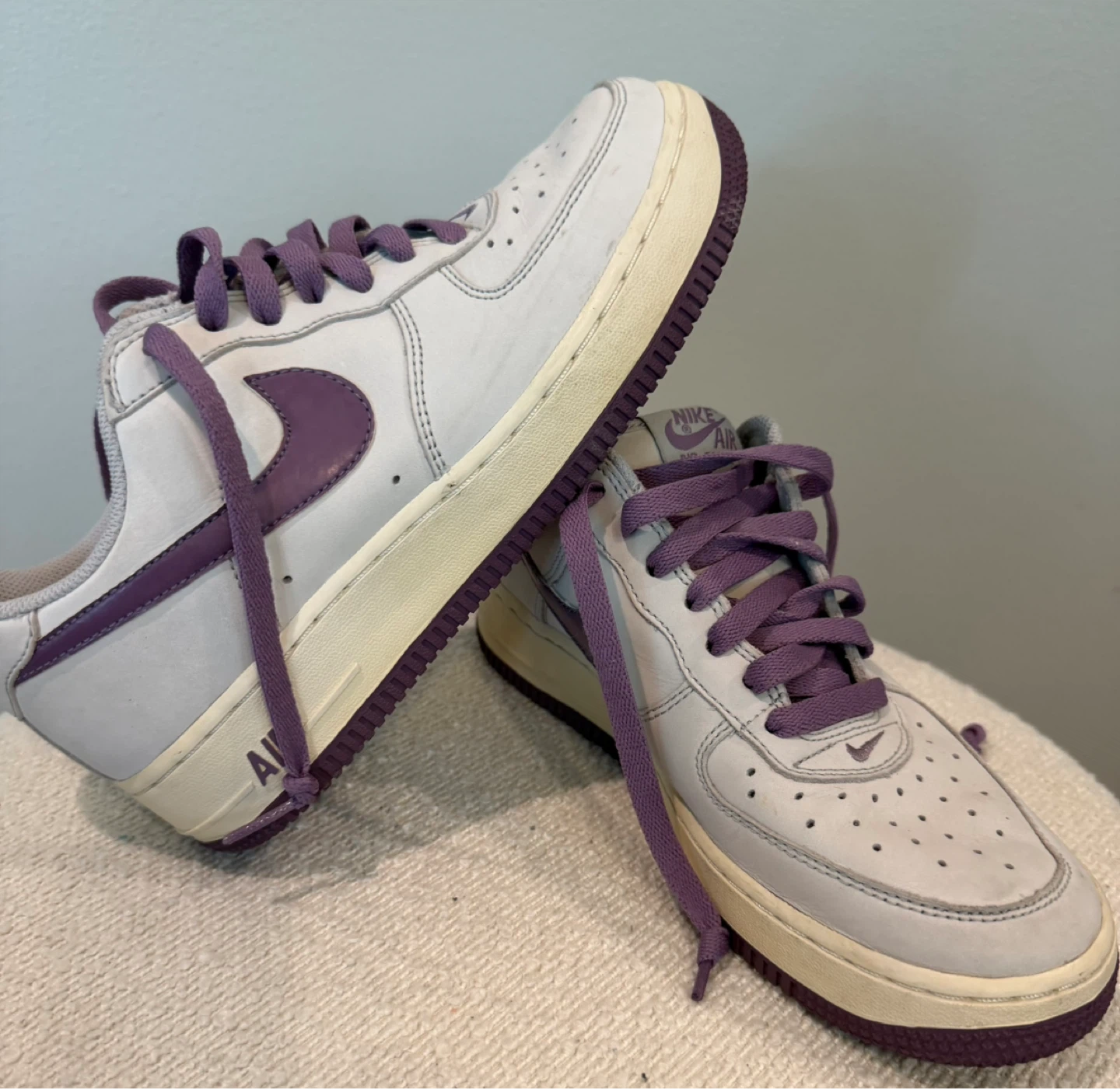 Women’s Nike Air Force 1 Low White/Purple Sneakers - Size 8 US - photo 4