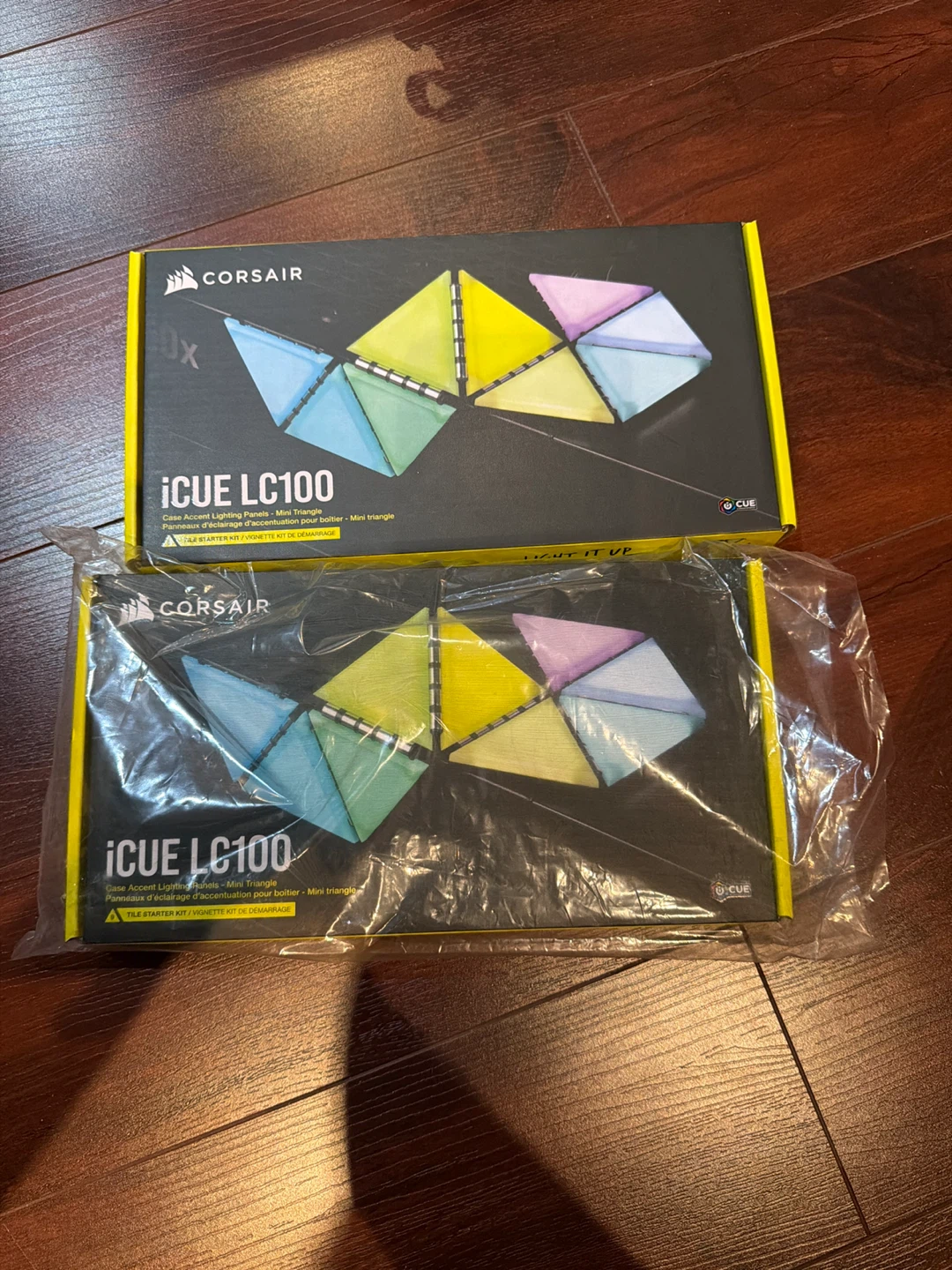 Corsair iCUE LC100 Case Accent Lighting Panels - Mini Triangle