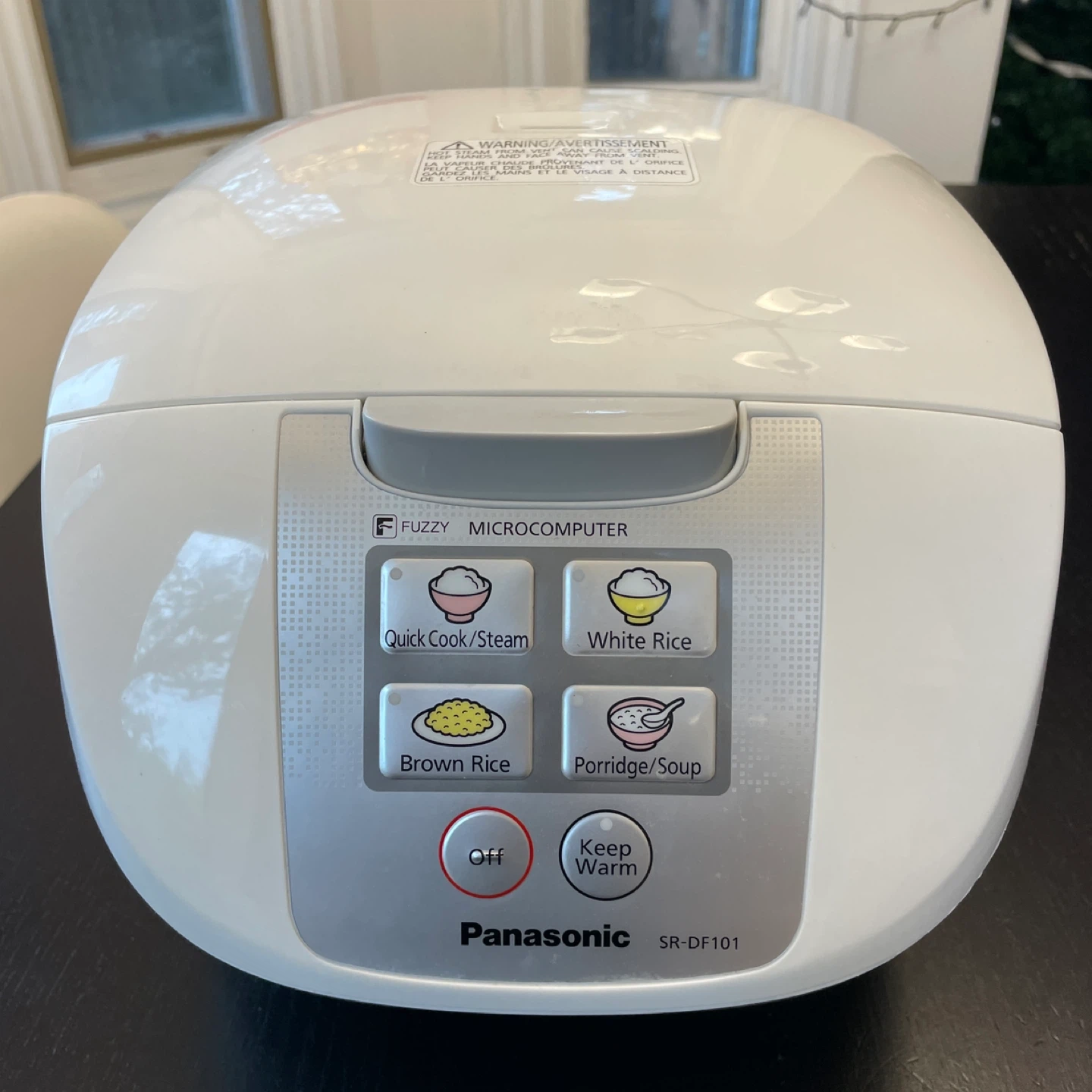 Panasonic 5 Cups Rice Cooker (SR-DF101)