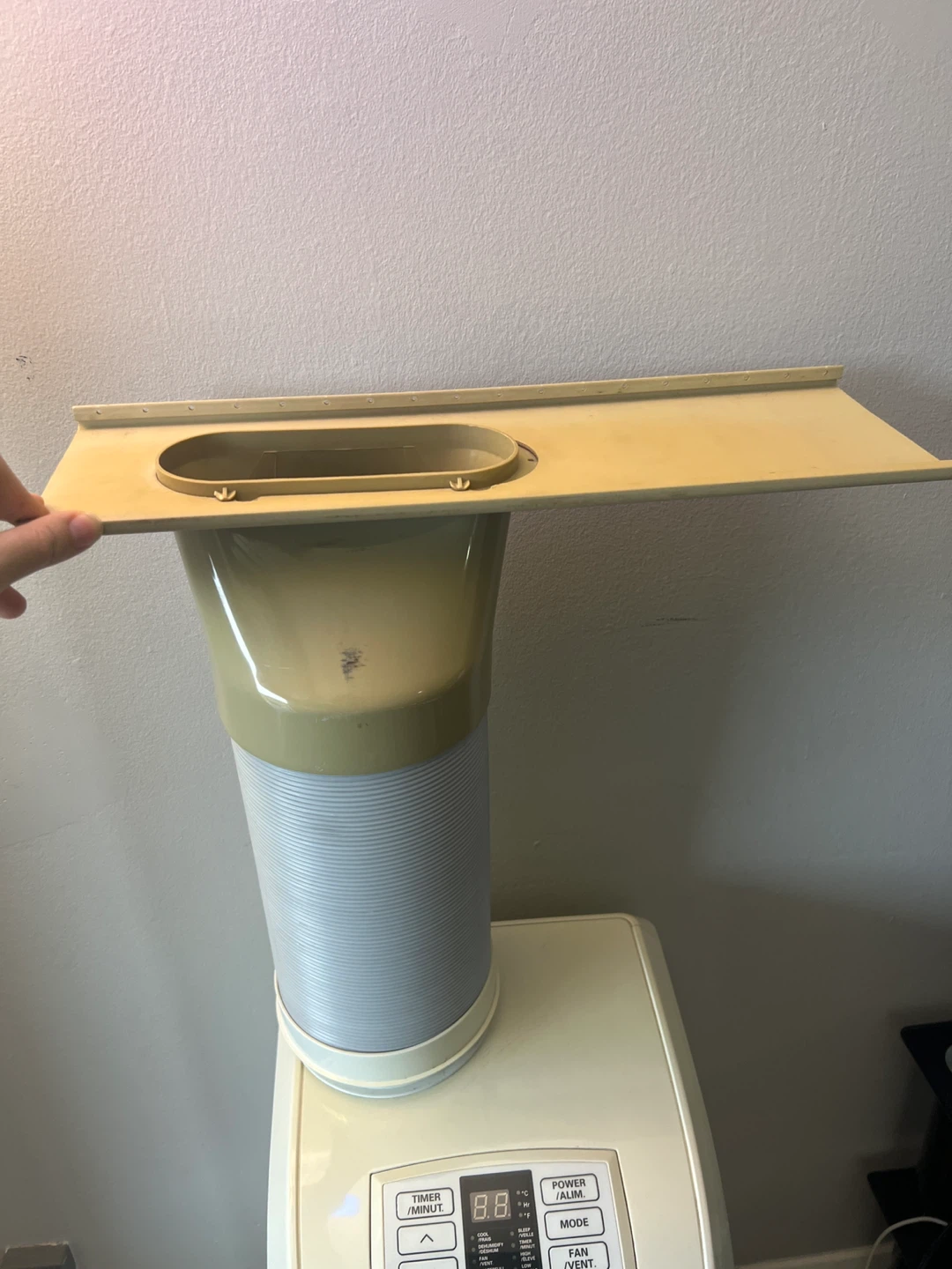LG Portable Air Conditioner - photo 4