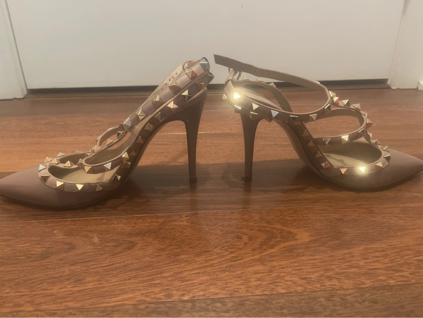 Valentino Rockstud Heels - photo 2