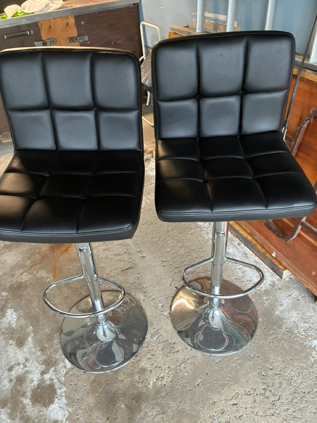 Set of 2 Black Faux Leather Adjustable Bar Stools - photo 4