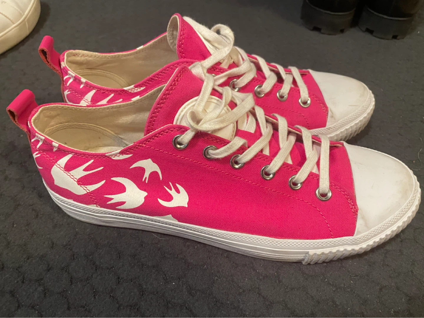 McQ Swallow Vulc Low Top Sneakers - EU 42 - photo 2