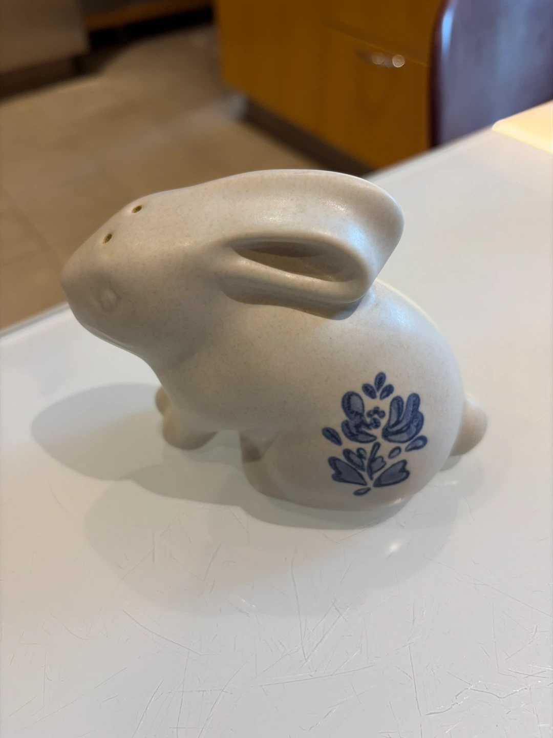Pfaltzgraff Ceramic Bunny Salt and Pepper Shakers - photo 4