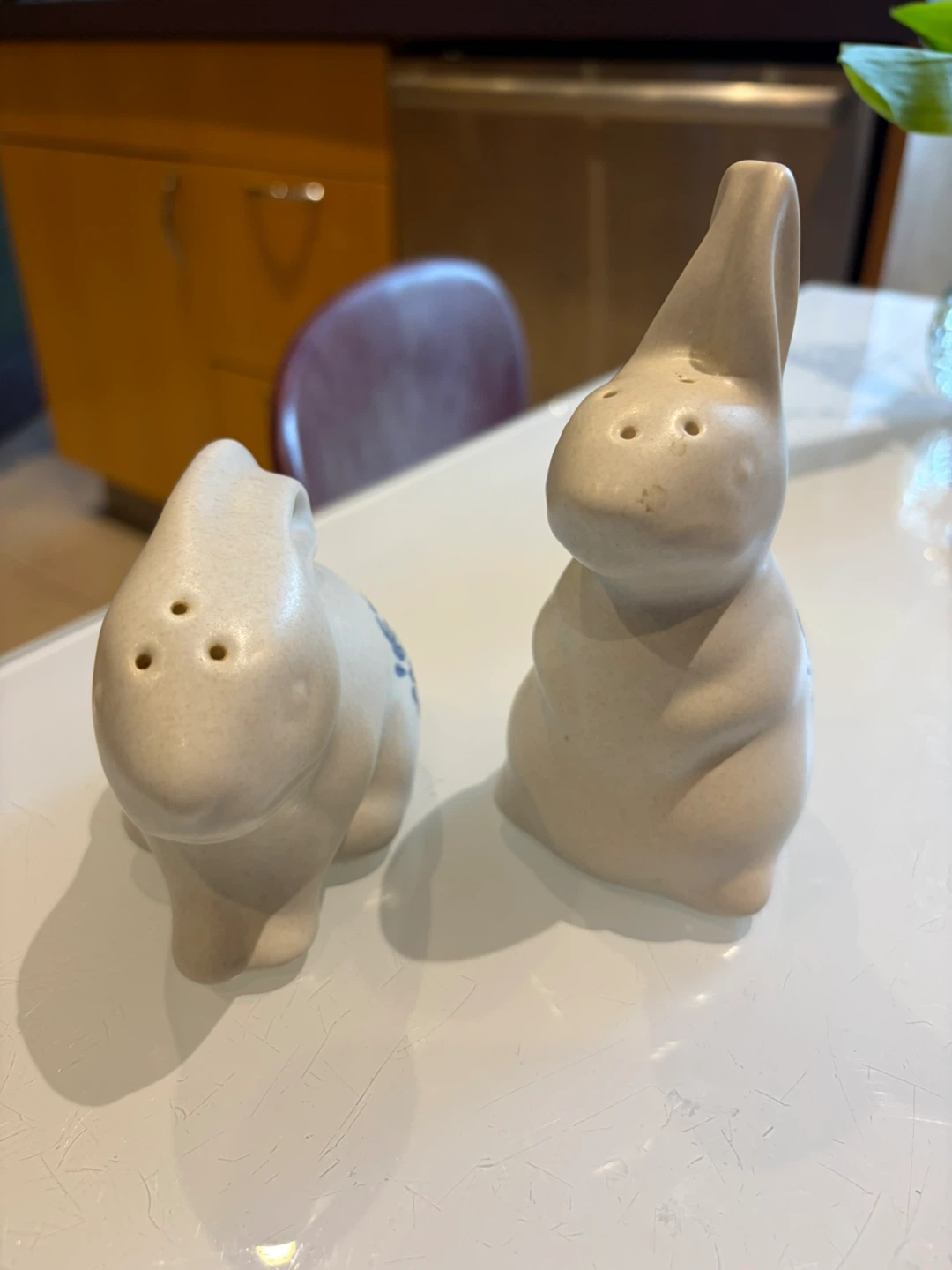 Pfaltzgraff Ceramic Bunny Salt and Pepper Shakers - photo 2