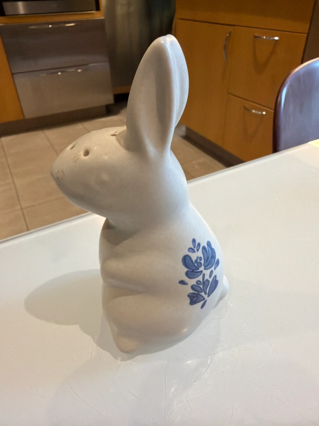 Pfaltzgraff Ceramic Bunny Salt and Pepper Shakers - photo 5