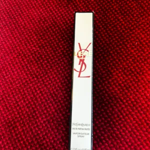 Yves Saint Laurent Eau De Parfum Fruits Rollerball Spray 10ml