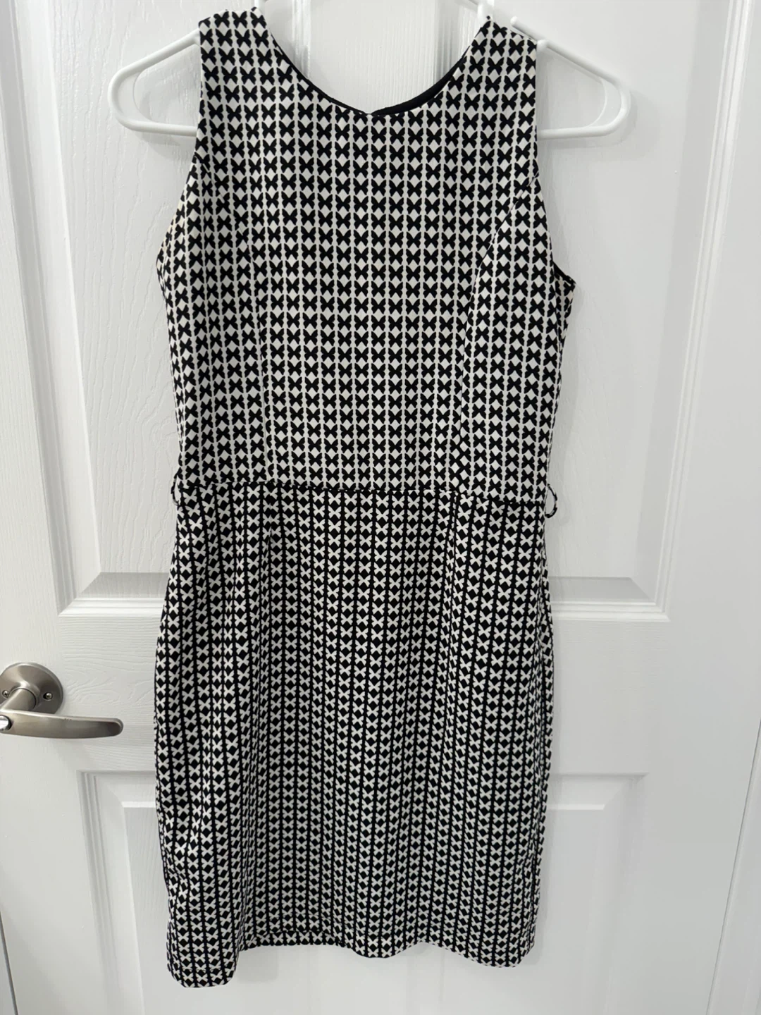 Blanc et Noir Butterfly Print Sleeveless Dress Size S - photo 2