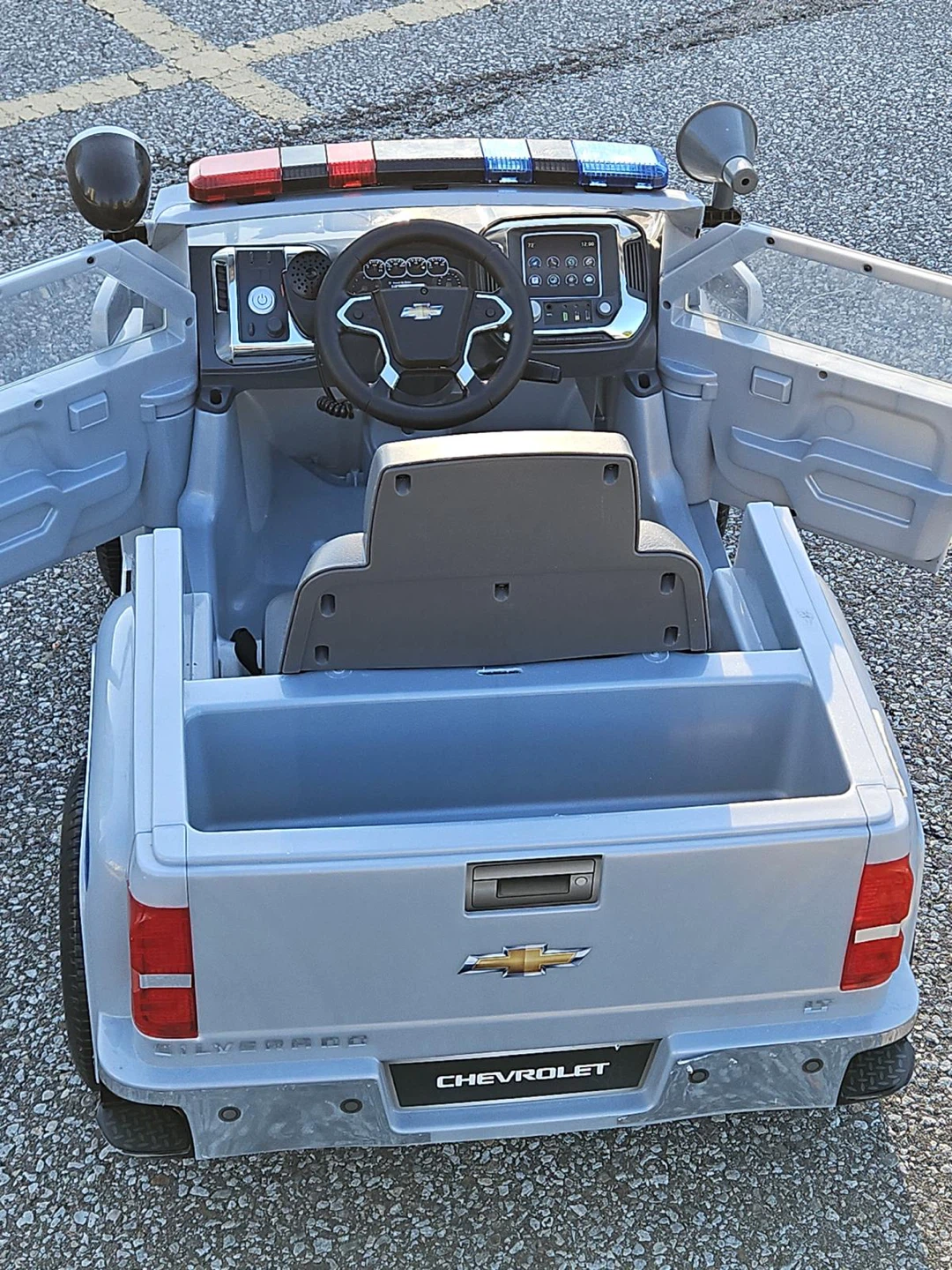 Kids Chevrolet Silverado Police Ride-On Toy Car - photo 2