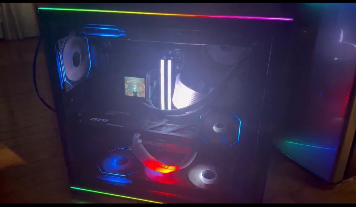 Gaming PC with 5070 ti msi RTX Graphics Card - photo 2