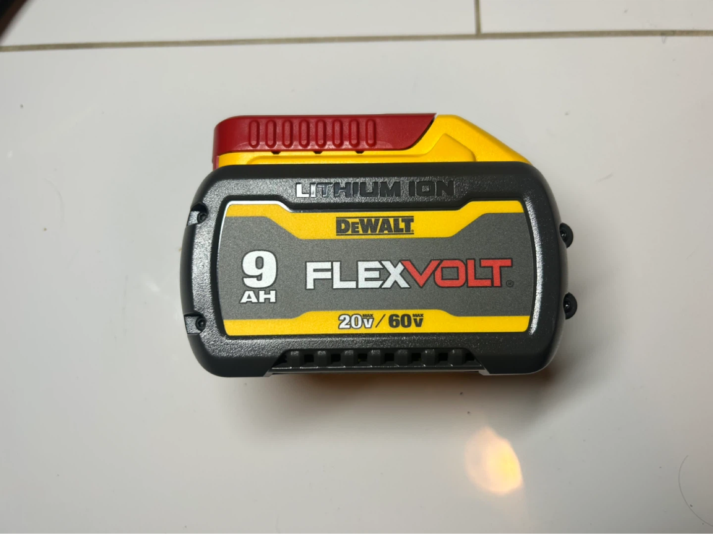 BRAND NEW DEWALT FLEXVOLT 9ah BATTERIES- 2 available - photo 2
