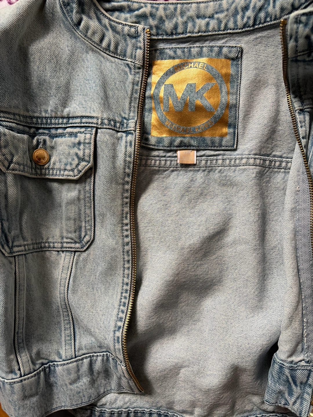 MICHAEL KORS Light Wash Denim Jacket - Size L - photo 3