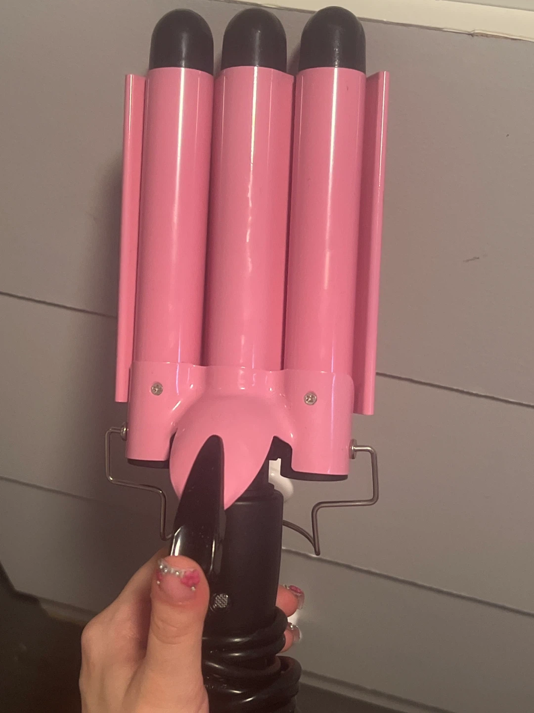 Pink Triple Barrel Hair Waver