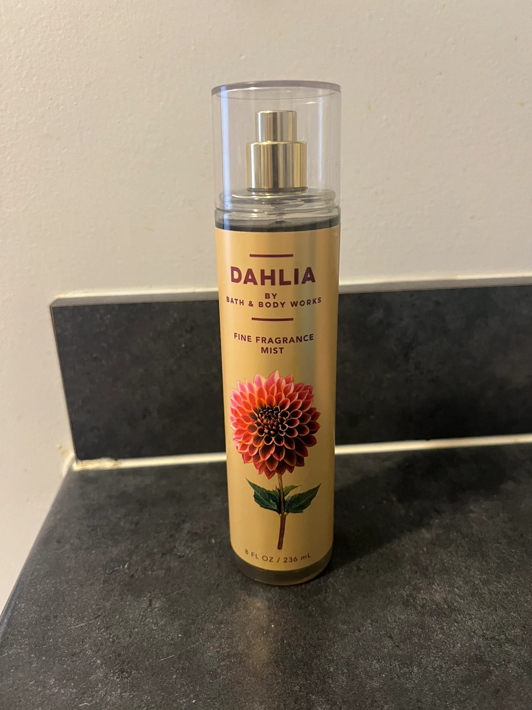 Bath & Body Works Dahlia Fine Fragrance Mist 8 fl oz