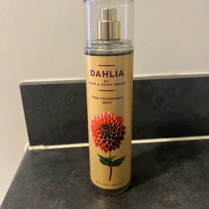 Bath & Body Works Dahlia Fine Fragrance Mist 8 fl oz