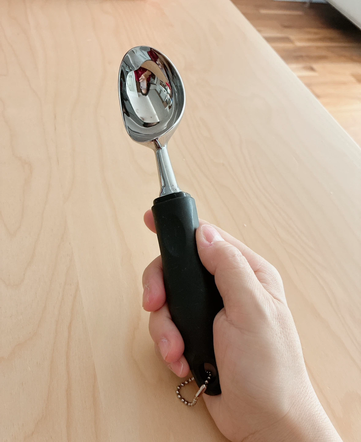 Ice Cream Scoop with Black Handle - photo 2