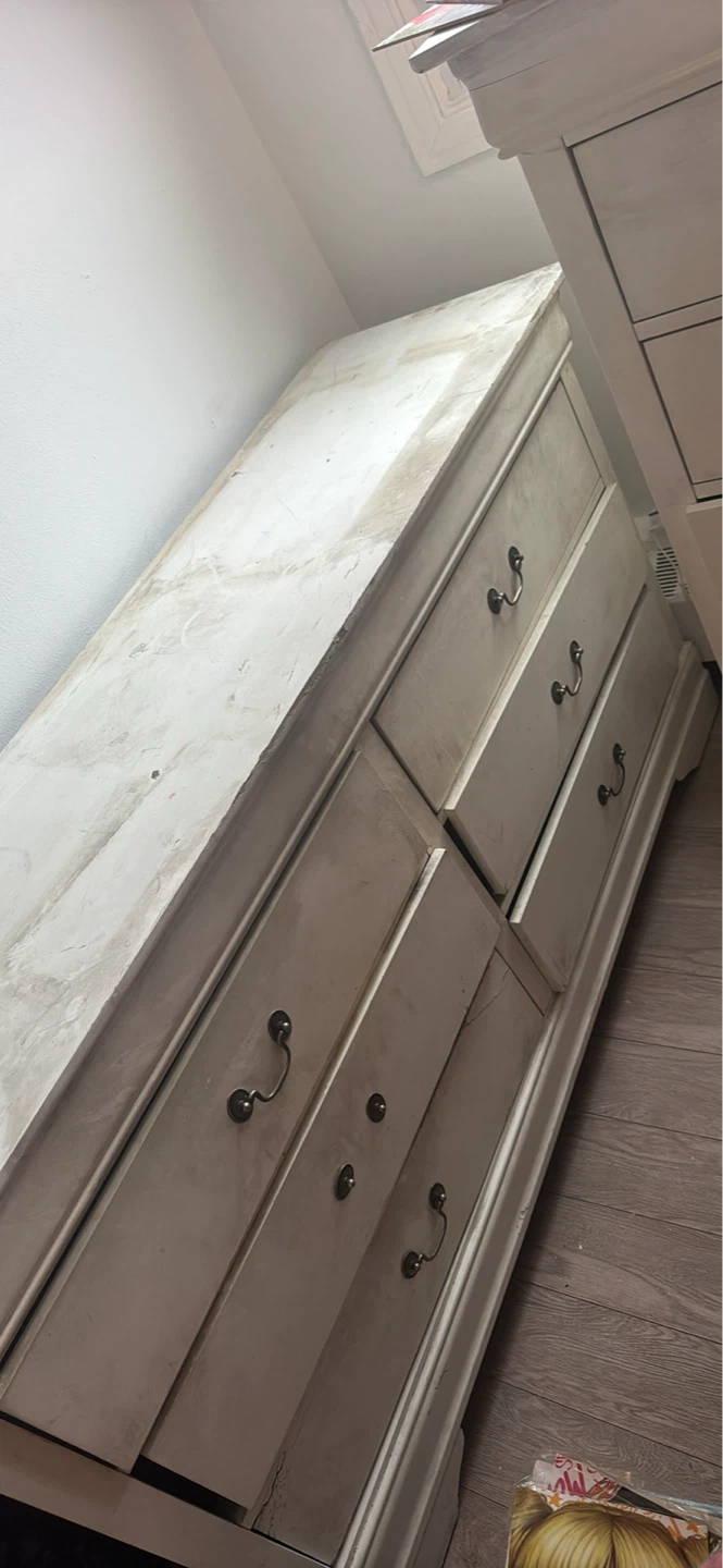 FREE off white dresser with 6 drawers - photo 2