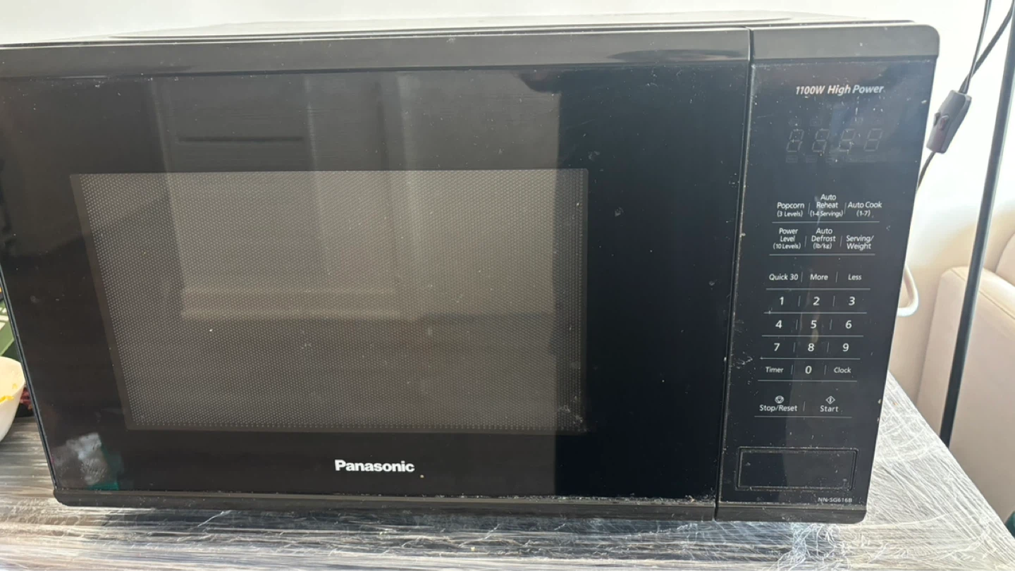 Panasonic 1100W High Power Microwave