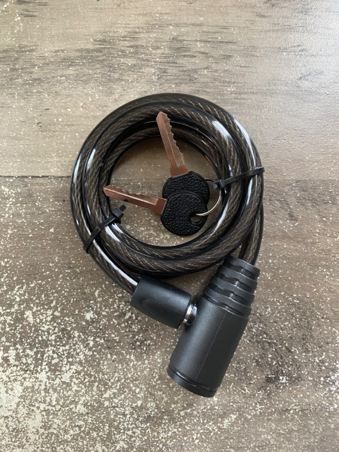 Black Cable Lock with 2 Keys - Brand New - photo 2
