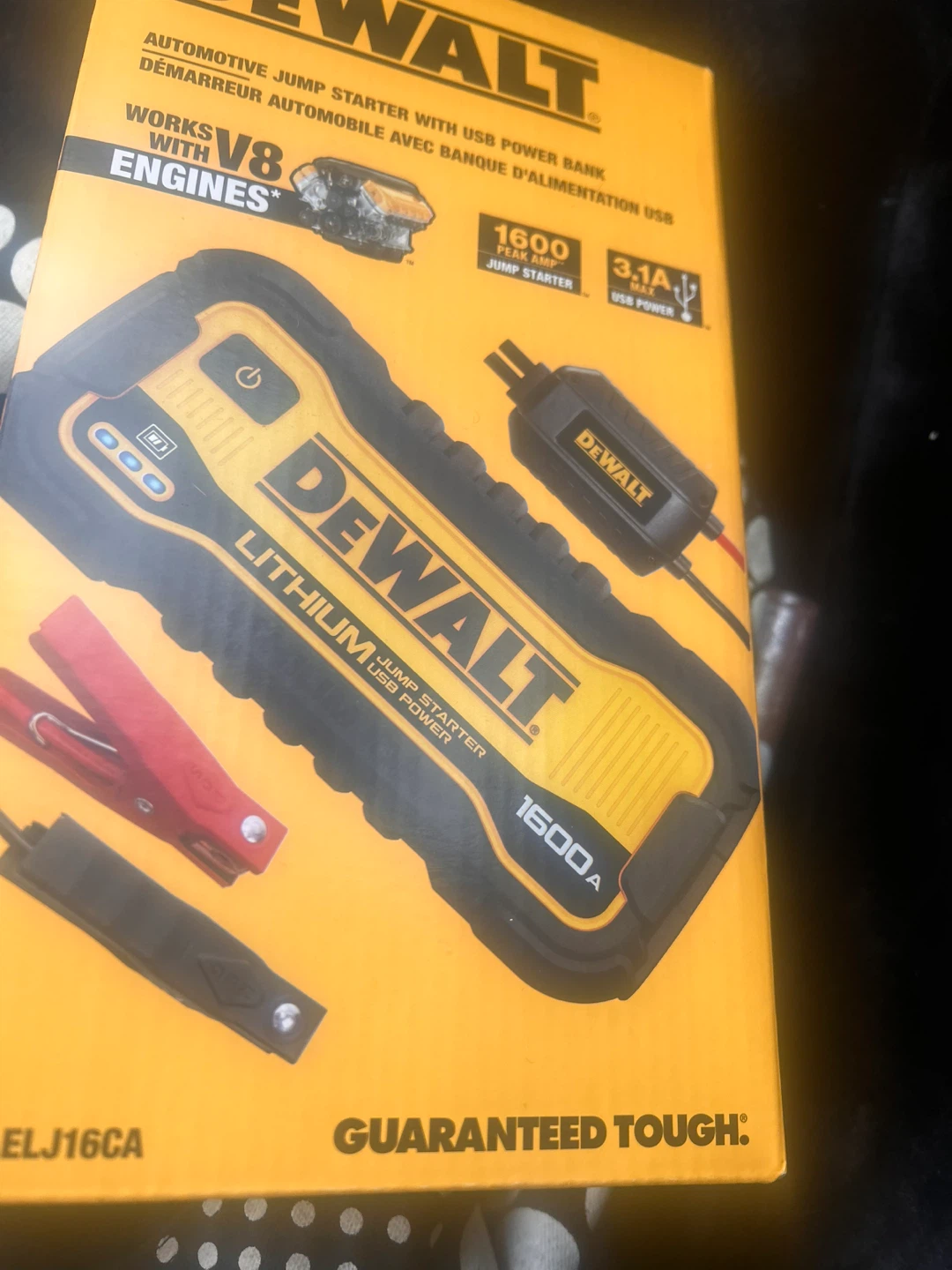 DeWalt 1600A Lithium Jump Starter and USB Power Bank