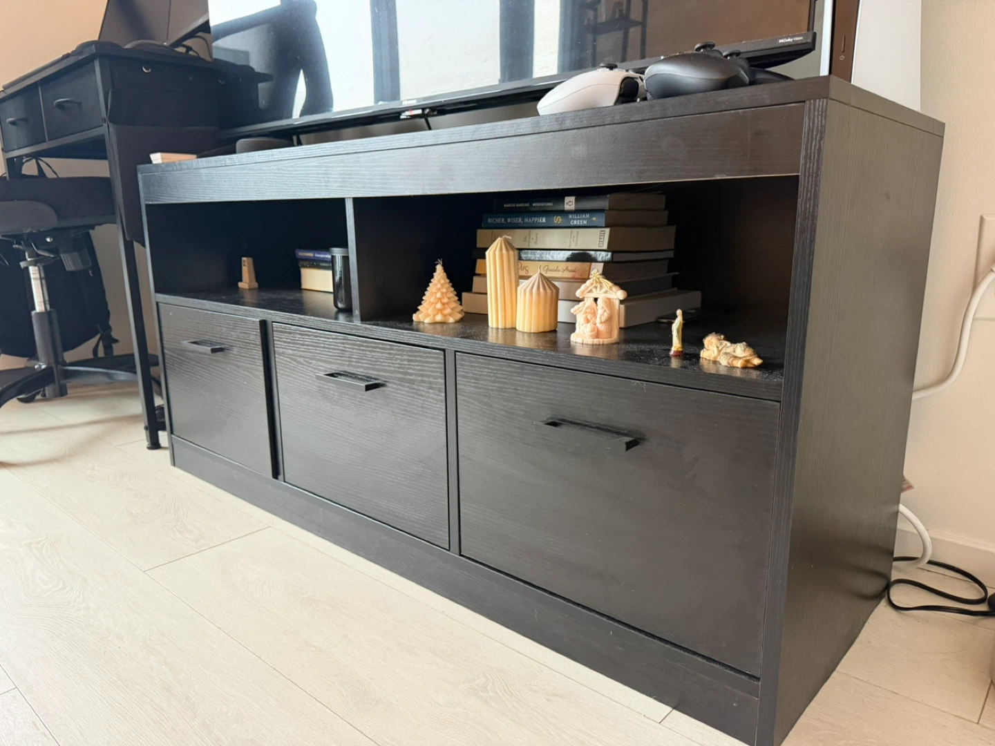 Black Entertainment Unit with 3 Drawers and Shelves