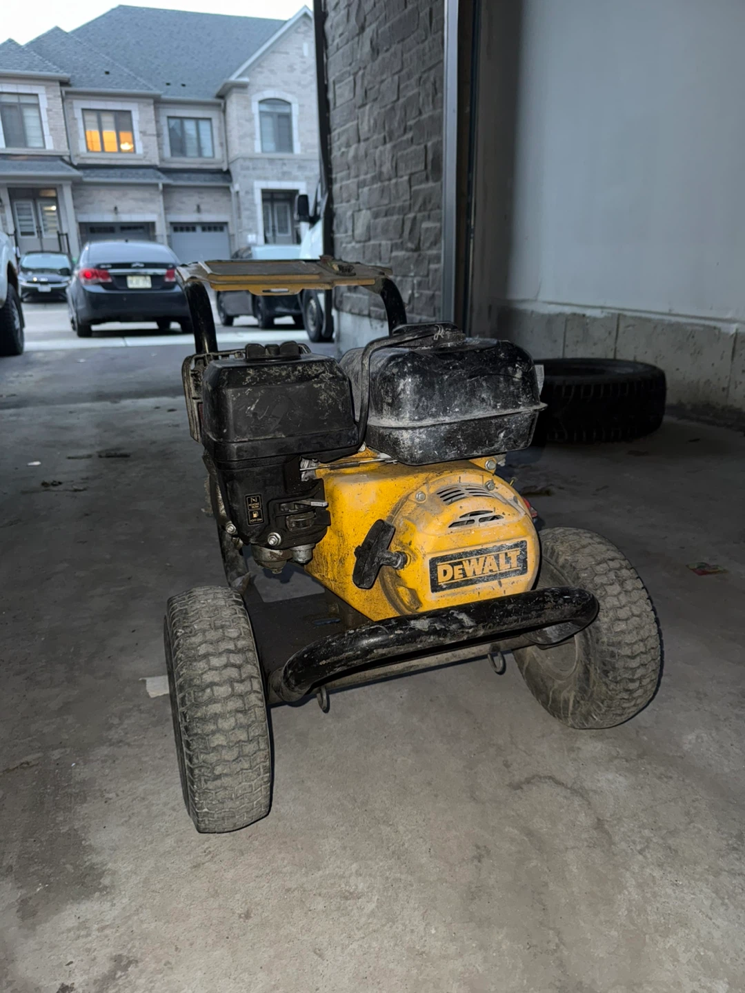 DeWalt 3500 PSI Pressure Washer - photo 2