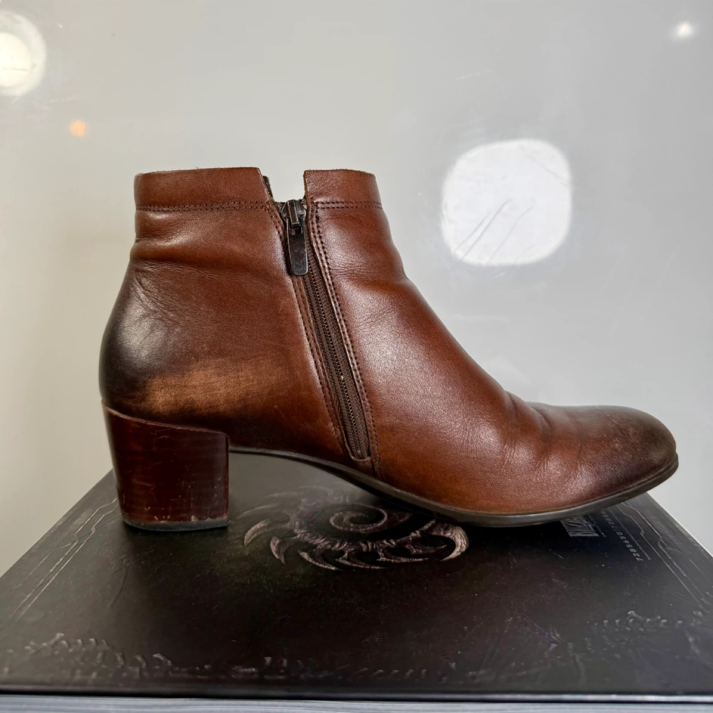 Ecco Brown to Black Gradient Leather Ankle Boots with Heels - photo 5