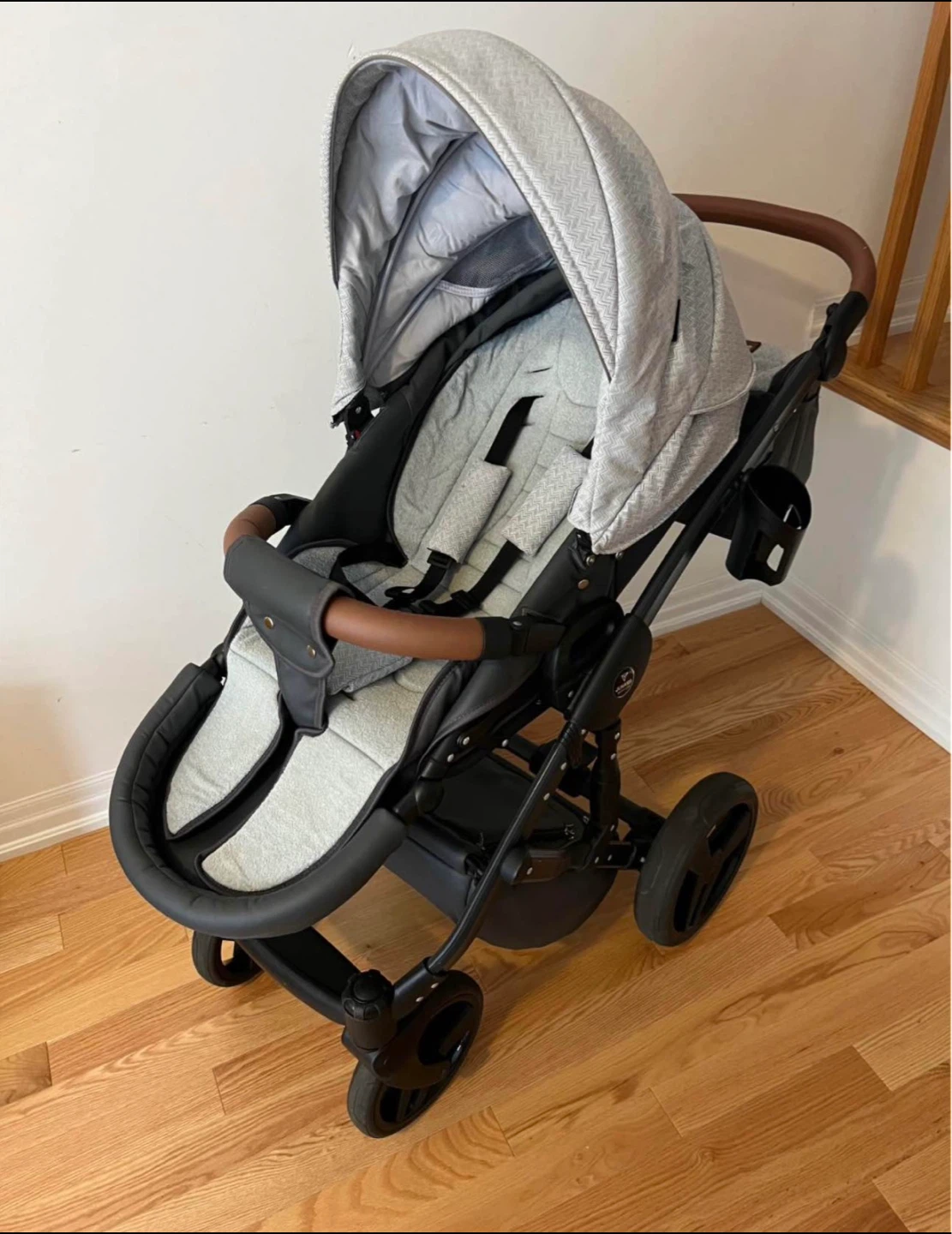 Junama 360 Ultralight Jogging Stroller with Bassinet and Bag - photo 3