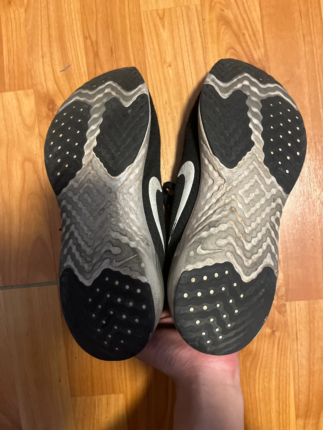 Nike Shoes Size 8 US - photo 3