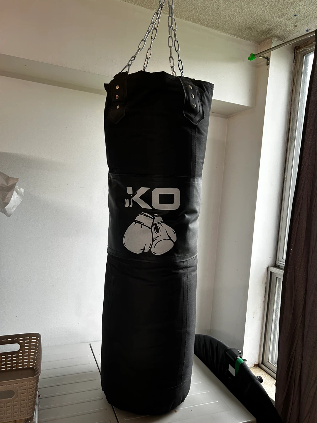 Heavy punching bag
