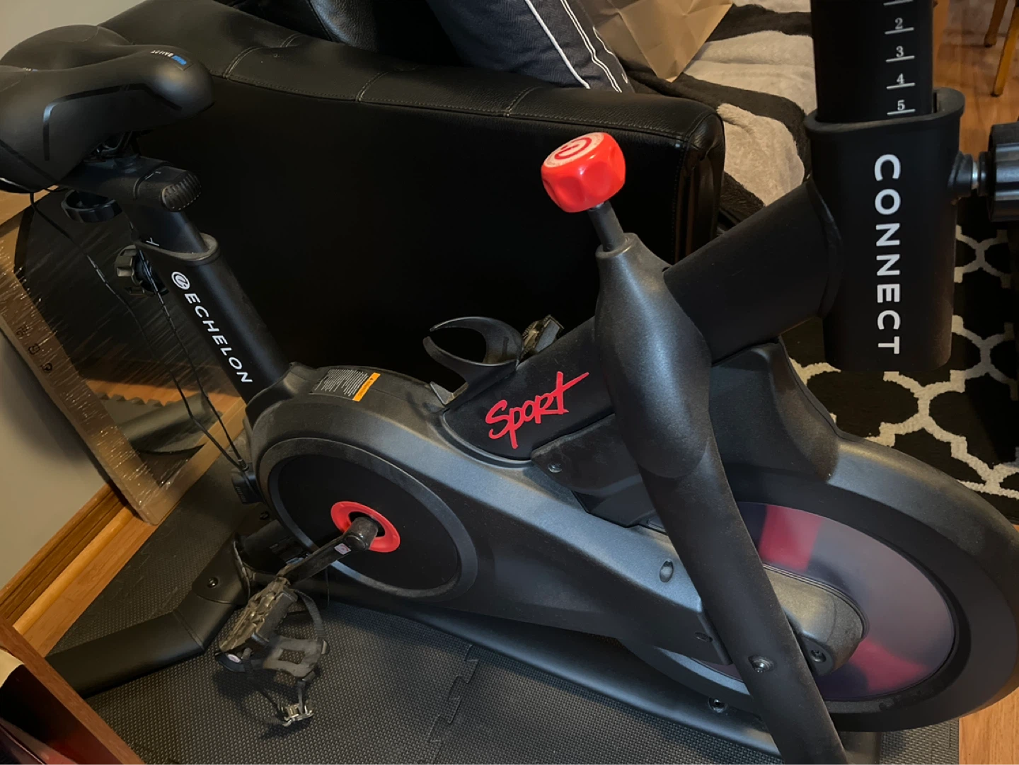 Echelon Sport Spin Bike in mint condition