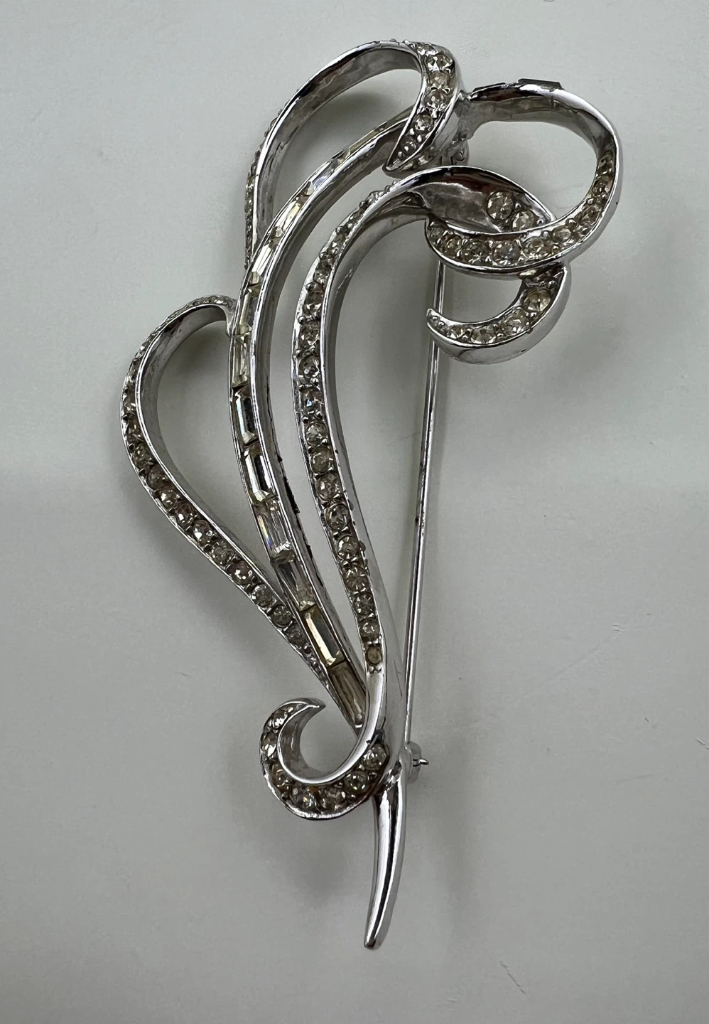 Vintage Signed BOUCHER Rhinestone Brooch - photo 5