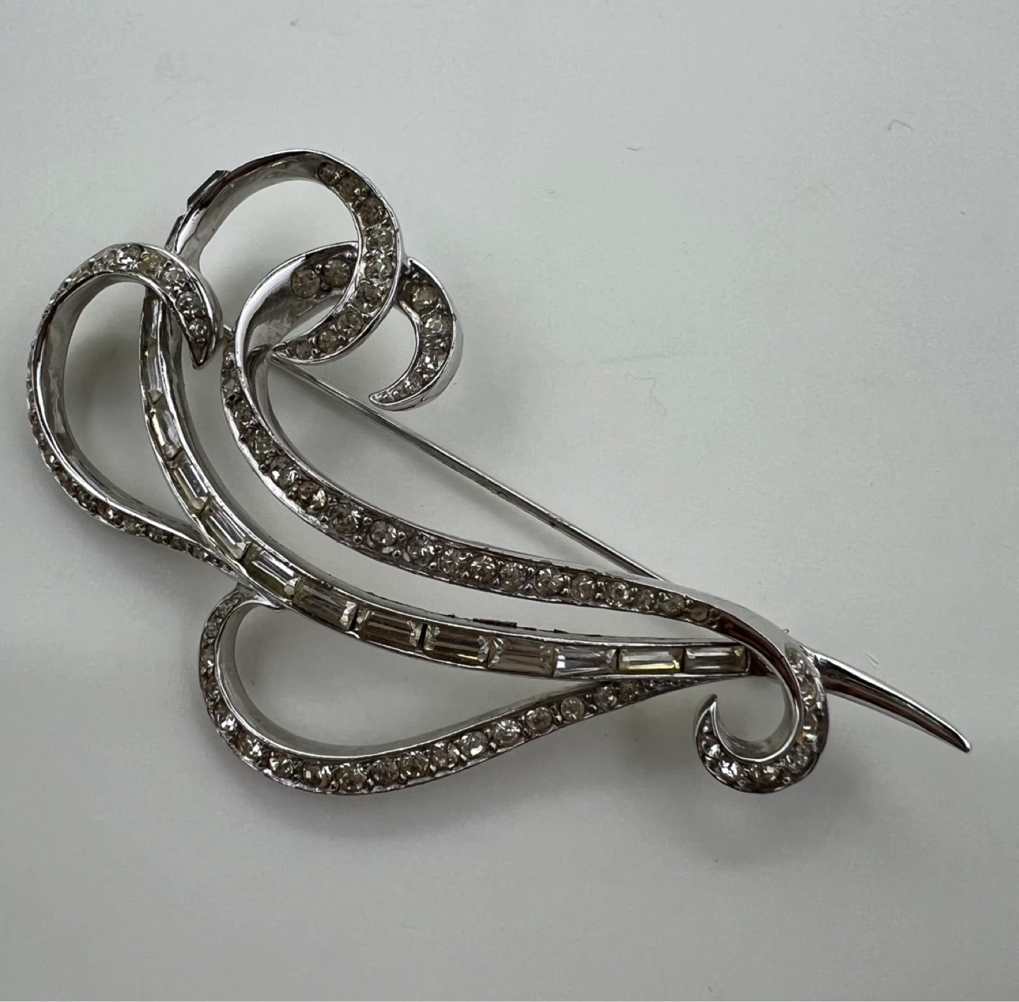 Vintage Signed BOUCHER Rhinestone Brooch - photo 2