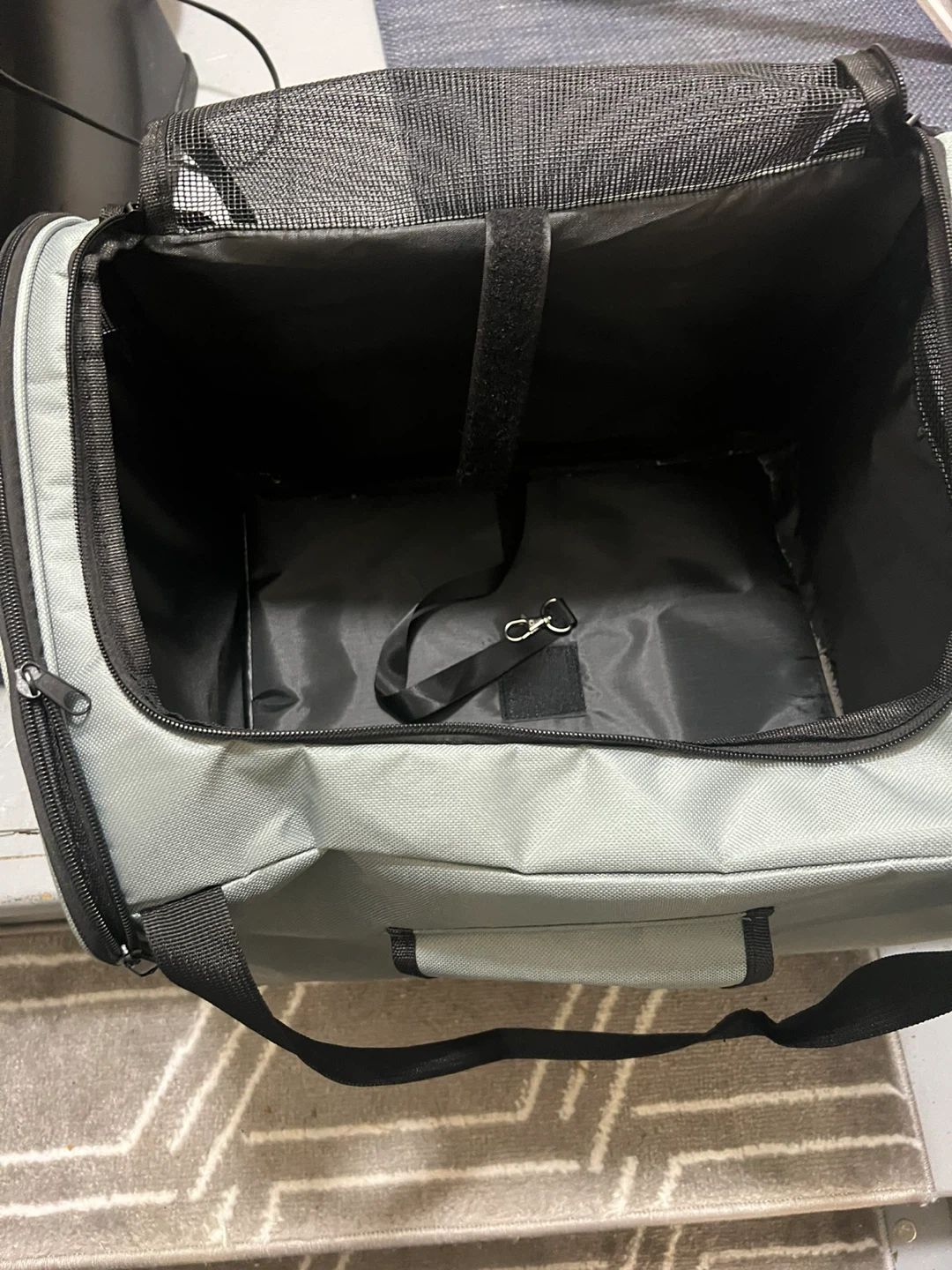 Cozy Paws Pet Carrier Bag