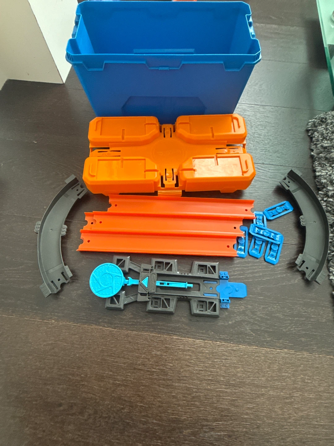 Hot Wheels Track Builder Set with Storage Bin