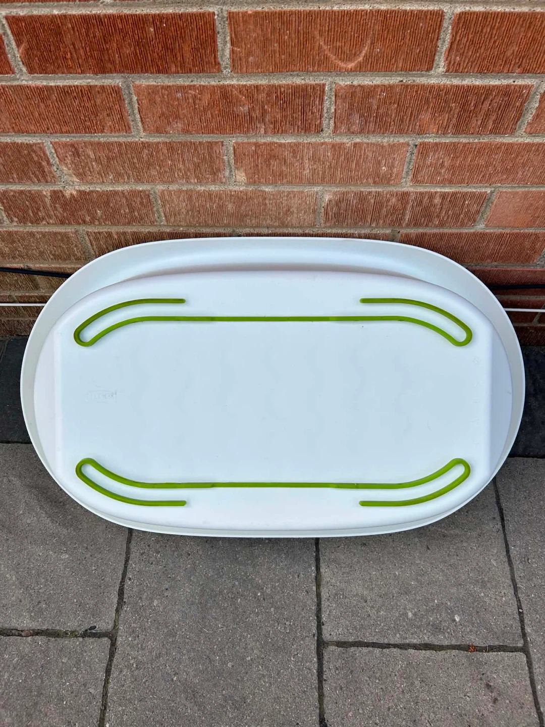 White Baby Bathtub with Green Grips - photo 2