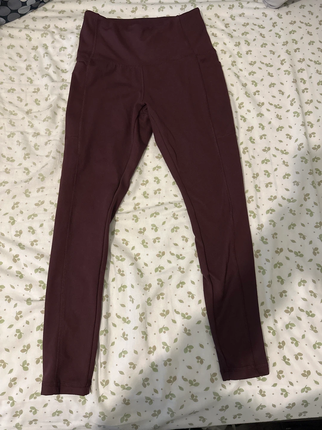 Maroon Athletic Leggings with Pockets